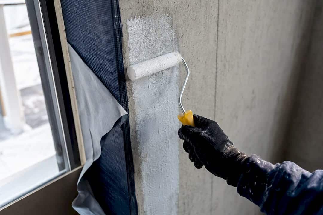 Tradesperson priming cold window substrate